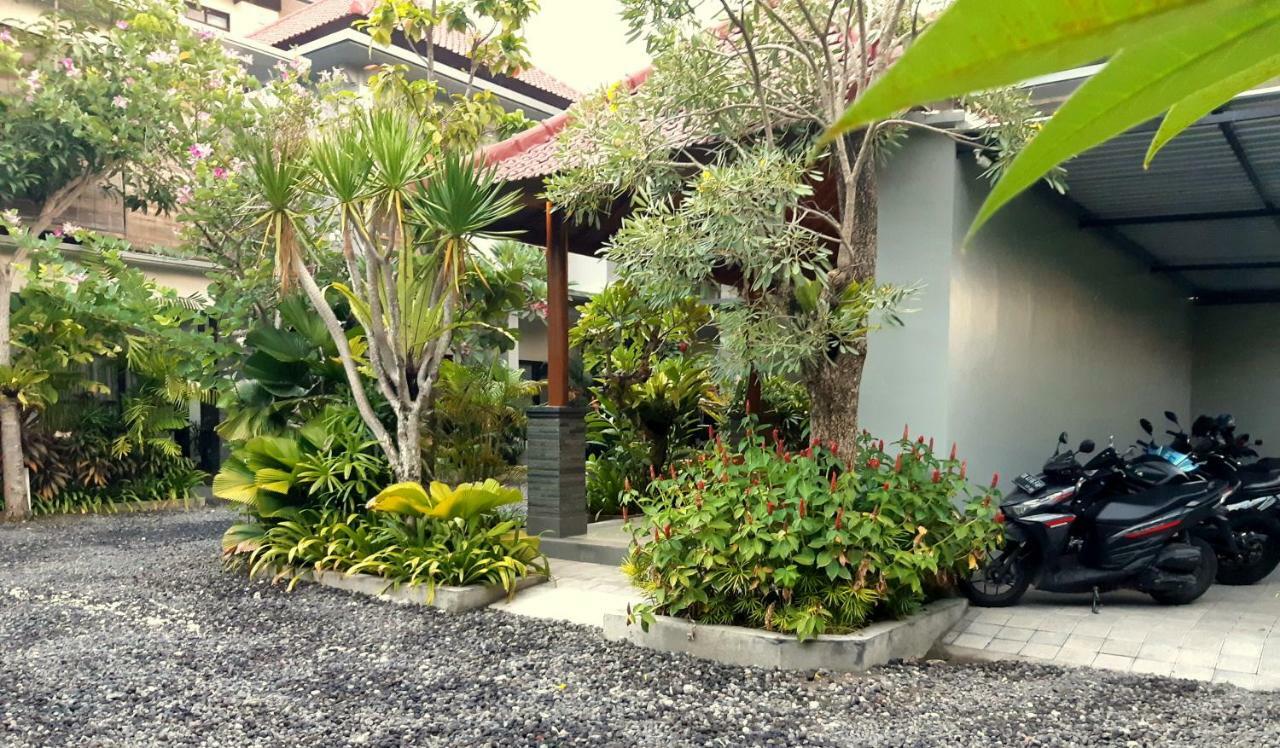 Wisma tamu The New Moon Seminyak (Bali)